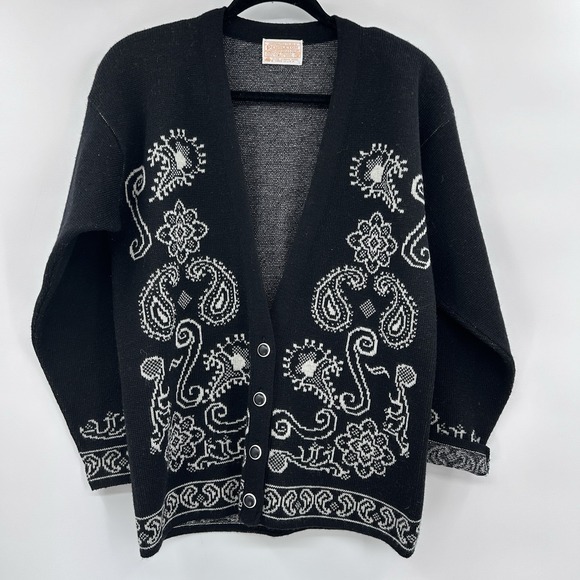 VTG Pendleton Womens Virgin Wool Cardigan Sweater Size M Black Paisley Folk Boho - Picture 1 of 5